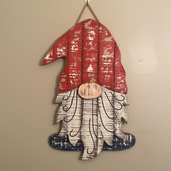 Distressed Gnome Wood Wall Decor - Picture 2 of 6